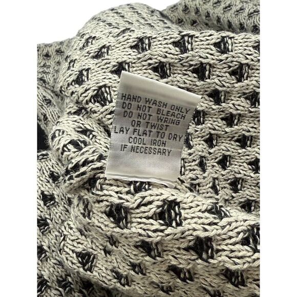 Habitat Clothes to Live In Knit Mock Neck Sweater Vest Buttons Size S Black Tan - Picture 8 of 9